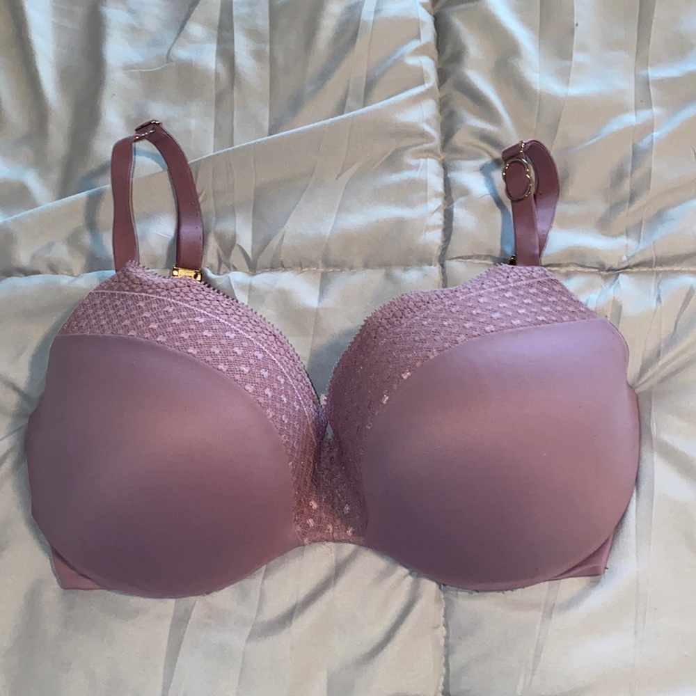 VS incredible Bra Lavender